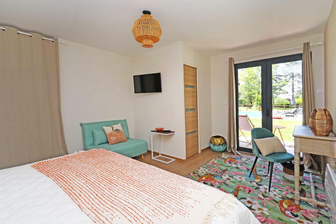 L Esprit Du Clain Chambres D Hotes Bandb De Standing Proches Du Futuroscope Golf Et Lac De St Cyr Naintre Екстериор снимка